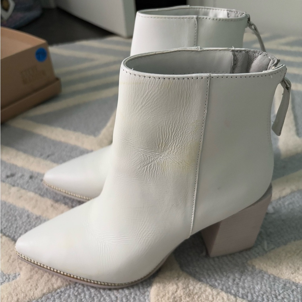 White booties - Picture 7 of 7